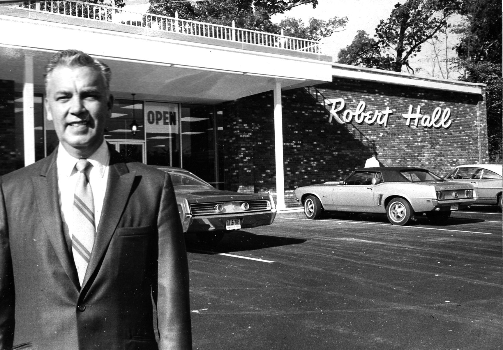 1969-09-14 Robert Hall Clothes
